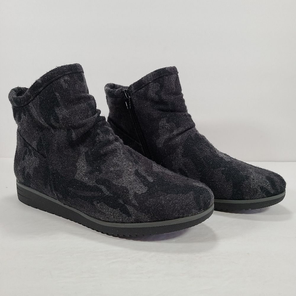 Soul Naturalizer Black Camo Indie Booties Women's Size 8M